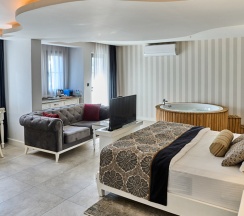 Двухместный люкс Deluxe двуспальная кровать в Salonika Suites
