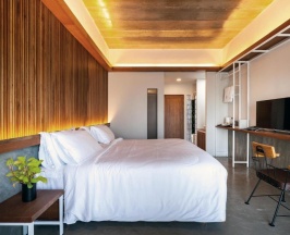 Двухместный номер Superior с видом на город двуспальная кровать в Laekhon Nonbai Hotel