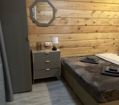 Апартаменты вместимостью 2+2 2 этаж (№6) в Сибирский