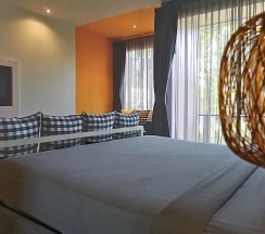 Двухместный номер Deluxe с видом на сад двуспальная кровать в Signature Phuket Resort