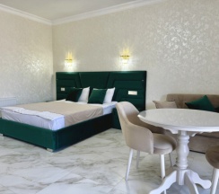 Двухместный Улучшенный в Амир