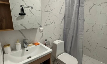 Двухместный номер с двуспальной кроватью в Isai