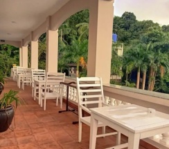 Четырёхместный семейный номер Standard в Hong Bin Bungalow Resort