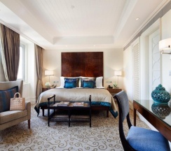 Люкс Luxury c 1 комнатой с видом на город в The Taj Mahal Palace Mumbai