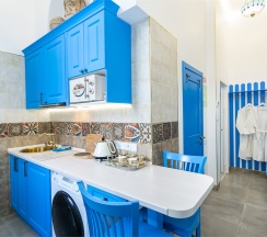 Номер в традиционном греческом стиле. в Греческий Олимп