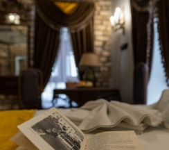 "Музей" вид на Соборную площадь в Дом Куприна в Кремле