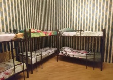 Кровать в 10-местном общем мужском номере в Хостел на Кутузова