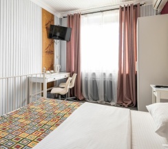 Комфорт с большой кроватью в Дом ученых