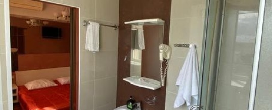 2-местный номер стандарт с 1 двуспальной кроватью в Галактика развлечений