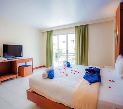 Двухместный номер Deluxe двуспальная кровать в Kata Blue Sea Resort