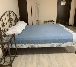 Двухместный номер Standard с красивым видом из окна (двуспальная кровать) в Жемчужина Предгорья