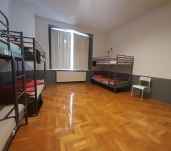 Кровать в общем номере в B3 Hostel Budapest