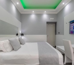 Двухместный номер Deluxe двуспальная кровать в THE ONE Boutique Hotel & SPA Rome