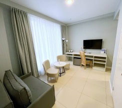 Двухместный номер с дополнительными спальными местами в Central inn