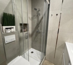 Апартаменты c 1 комнатой с балконом в Квартира Sova home