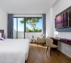 Двухместный люкс с балконом двуспальная кровать в Отель Aria Grand Hotel & Spa