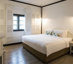 Двухместный люкс Governess двуспальная кровать в The Raweekanlaya Hotel Bangkok