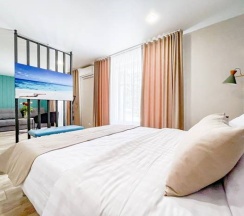 Стандарт семейный улучшенный с балконом в Volna Family Resort