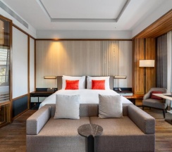 Двухместный люкс Executive с видом на бассейн двуспальная кровать в Villa Deva Resort & Hotel Bangkok