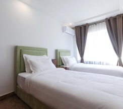 Номер Standard в Sunrise Hotel 日升酒店