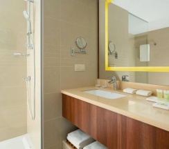 Двухместный номер с видом на город 2 отдельные кровати в Courtyard by Marriott Tashkent