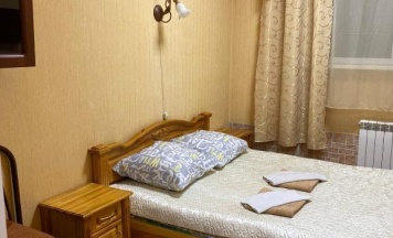 Комната улучшенная с 1 двуспальной кроватью в Жуков