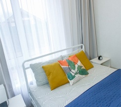 Апартаменты "На листопадной 15А" в Саквояж