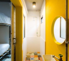 Четырёхместный номер Standard в bloo Hostel