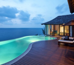 Двухместный Silavadee Pool Villa Suite No. 2 oceanfront двуспальная кровать в Silavadee Pool Spa Resort