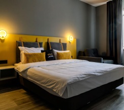 2-комнатный номер делюкс с 1 двуспальной кроватью в Laska hotel
