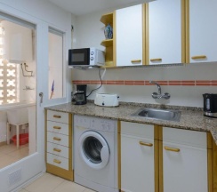 Апартаменты с видом на бассейн в Residencial Guardamar Zeus