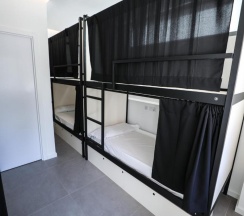 Кровать в общем номере в Hostel MYD La Latina