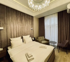 Номер Comfort с балконом в Parallel