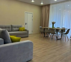 Коттедж с 6 комнатами с балконом и с видом на горы в Dolina 560