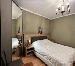 Двухместный номер Standard с балконом и с видом на горы двуспальная кровать в CenTower