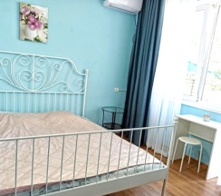 Трех-местный номер с балконом в Благодать