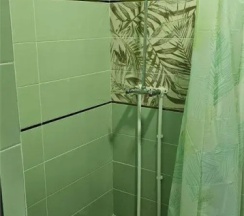 Кровать в общем номере в Камчатдар