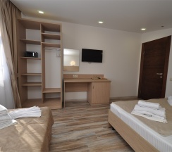 Корпус Андорра Семейный Люкс в Family Pride Inn Прайд