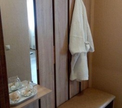 Номер улучшенный с 1 двуспальной кроватью (с завтраком) в Кают-компания