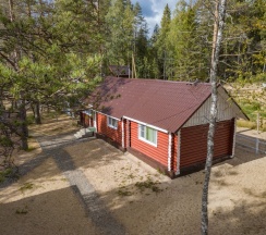 Коттедж с 3 комнатами с красивым видом из окна в Lambi House