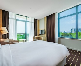 Номер Privilege, c балконом и видом на море - с двуспальной кроватью в Mercure Sochi Centre