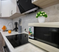 Номер Deluxe с балконом и с красивым видом из окна в Апартаменты Пять Звёзд у Драматического Театра