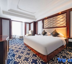 Люкс Premier в Phoenix Hotel