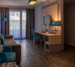 Номер Standard с балконом в Regnum Residence