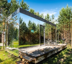 Mirror рink в Лаки Глэмпинг