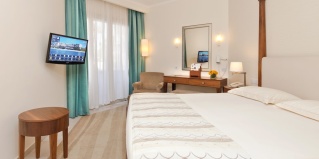 Пафос: Отель Alexander The Great Beach Hotel