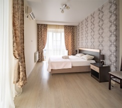 2х комн Люкс с балконом в Loo de luxe