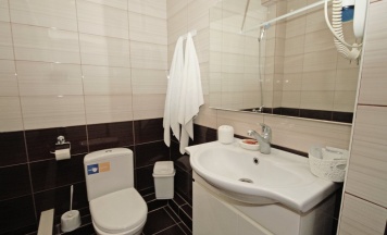 Четырёхместный номер Standard с балконом в Гранд хаус