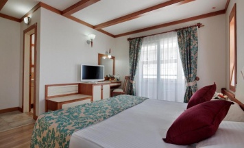 Четырёхместный номер Connected в Alaiye Kleopatra Hotel