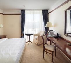 Номер улучшенный с видом на город в Radisson Slavyanskaya Hotel Moscow